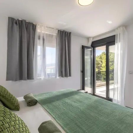Charming Island Krk - Three Bedroom *