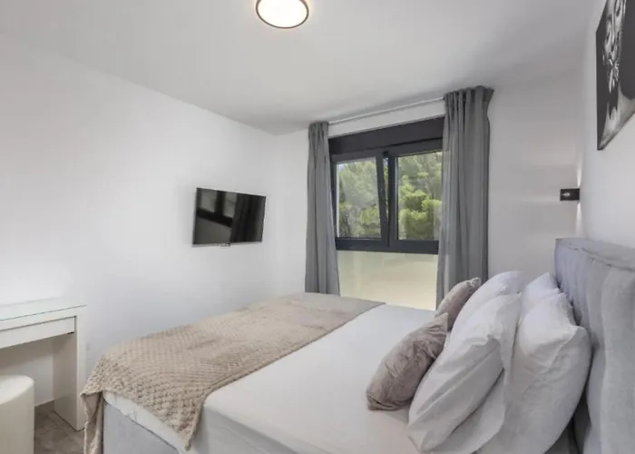 Апартаменты Charming Island Krk - Three Bedroom