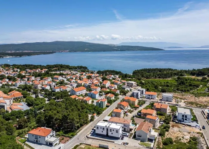 Charming Island Krk - Three Bedroom Апартаменты