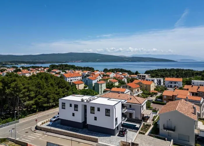 Charming Island Krk - Three Bedroom Апартаменты